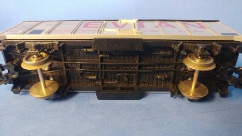 Lima EVIAN Box wagon