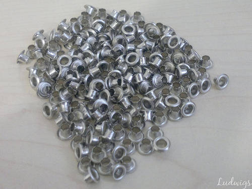 Eyelets (Nickel/Silver), Pack of 200 (5mm)