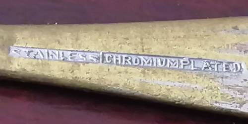 Collection of 16 brass and other antique collectables