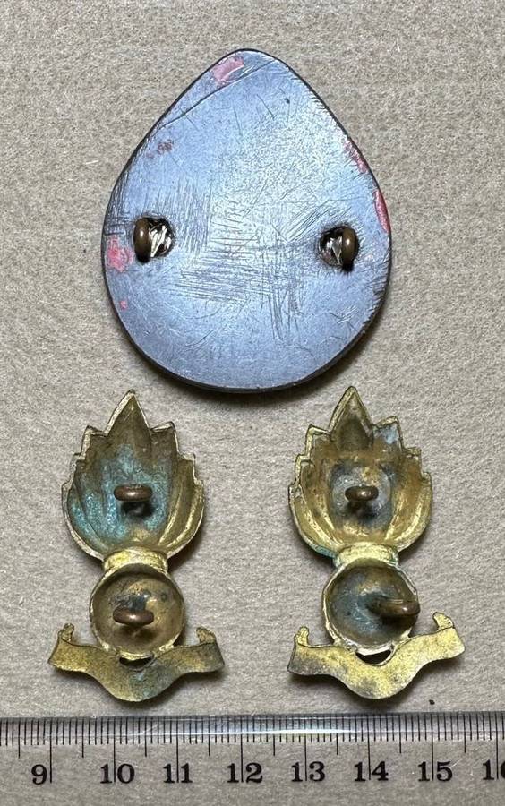 Rhodesian Corps of Engineers - SET COLLARS AND CAP ON FLASH WITH ZIM BIRD -Southern Rhodesia