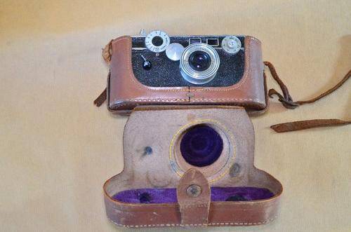 VINTAGE AMERICAN CAMERA