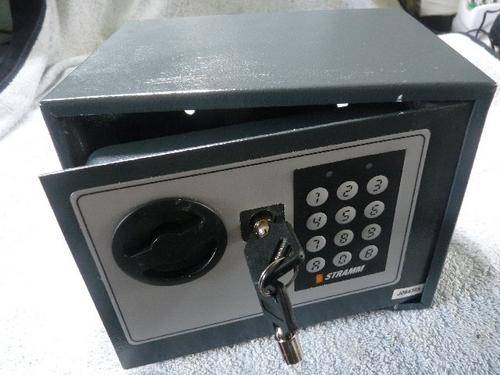 BRAND NEW STRAMM MINI SAFE WITH ELECTRONIC KEYBOARD
