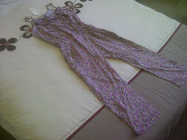 ***Cute & Funky Ladies All in One Jumper***Medium, Large, XL***BRAND NEW***Great for summer***