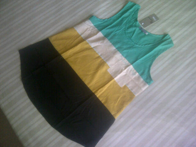 ***Cute & Funky Ladies Colourful Tops***Great Quality***XL ONLY**Perfect with a Jeans***BRAND NEW***