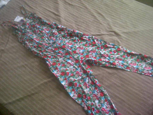 **Cute & Funky Ladies Floral Design All in One Jumper**M, L**BRAND NEW**Great for summer**