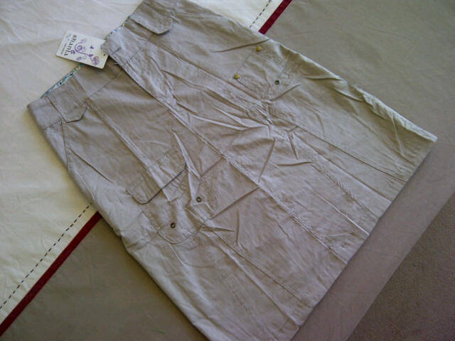 ***Great Quality Design Ladies Knee Length Beige Skirt***32, 34 ONLY***Brand New***
