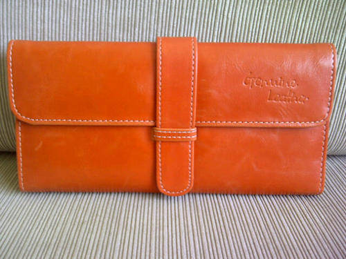 ***Cute & Funky Ladies Genuine Leather Purse/Wallet***ORANGE***BRAND NEW***