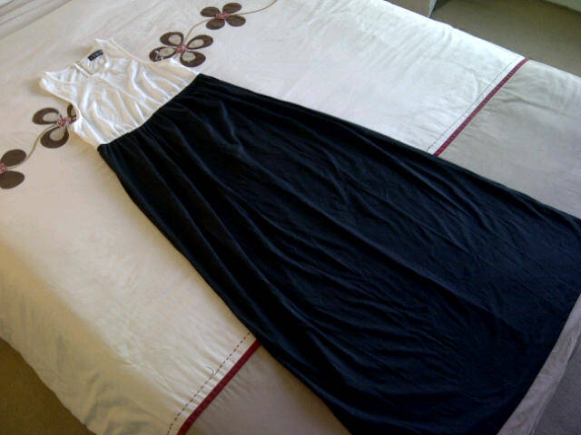 ***Beautiful Ladies Black Long Sleeveless Dresses with Stunning Colours & Zip Back**M, L ONLY**