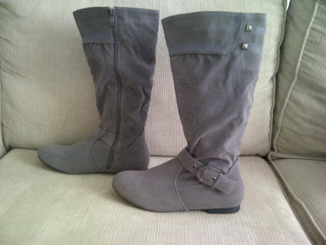 ***Cute & Funky Ladies Long Grey Boots with studded design***Size 5, 6, 7, 8 ONLY**BRAND NEW***