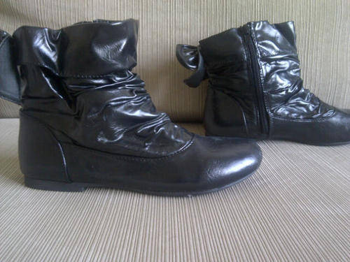 **Cute & Funky Ladies Black Leather Like Ankle Boots with Tie Back Design***Size 3**Last One Avail**