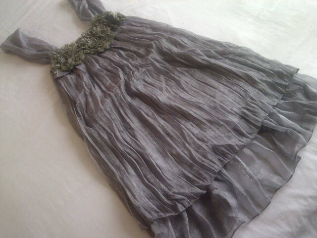 ***Stunning Ladies Chiffon Style Top With Flower Design Neckline**5 Colours**BEAUTIFUL**
