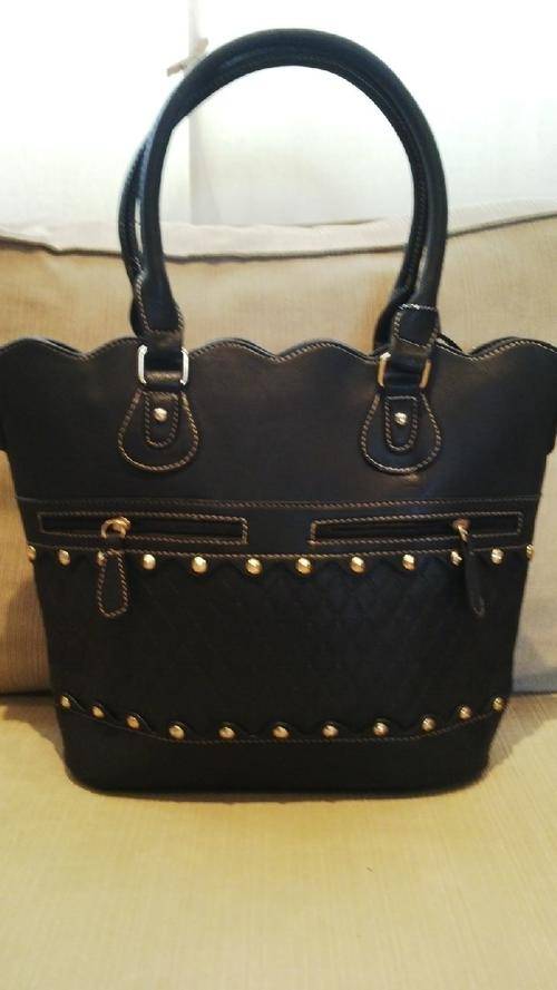 **Stunning Ladies BLACK/GOLD PU Leather Handbag With Beautiful Detail & Design***BRAND NEW**