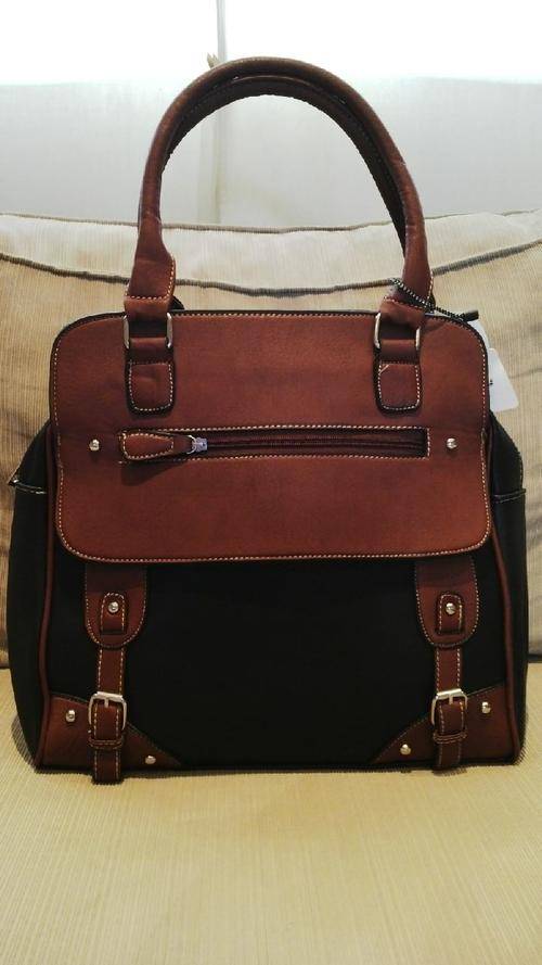 **Stunning Ladies Black/Tan PU Leather Handbag With Beautiful Detail & Design**BRAND NEW**