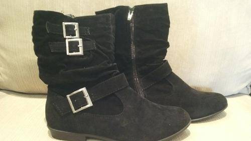 ***NEW DESIGN***Cute & Funky Ladies Black Suede Like Boots***Size 6 ONLY***STUNNING***