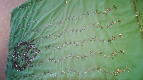 **BEAUTIFUL LADIES SARIE**LIGHT GREEN**STUNNING COLOUR**DONT PAY R1000 & MORE**LOW START**
