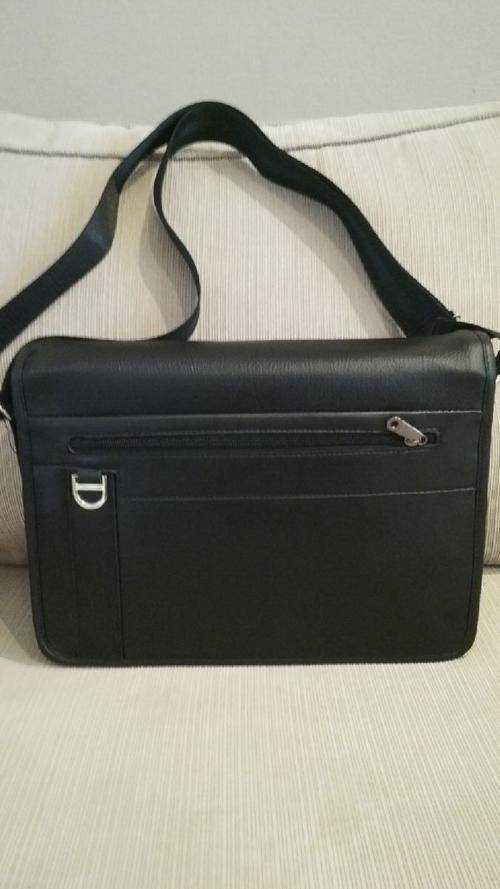 **NEW**MEN'S SUITCASE STYLE SLING BLACK PU LEATHER MESSENGER BAG***34CM WIDE***BRAND NEW**
