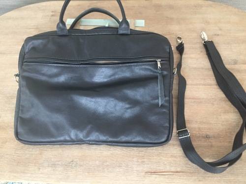 ***Stunning Hand Made Full Grain Cow Soft Leather Laptop  Bag***BLACK***Beautiful***