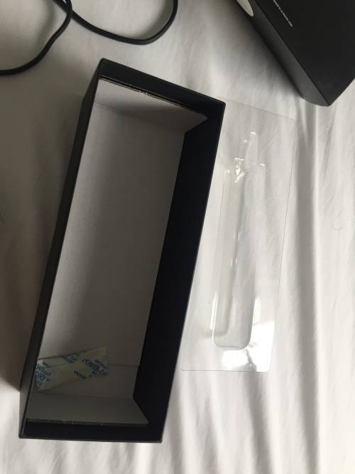 CLOUD 9 MINI HAIR IRON - EXCELLENT CONDITION - RETAILS FOR R2200
