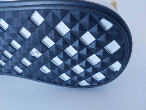 Lunah Ladies Fashion shoes .