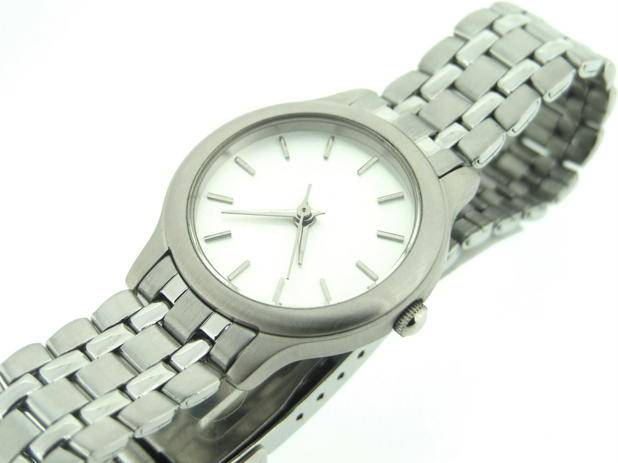 Brand New Ladies Beautiful Stainless steel Quartz Smart Watch