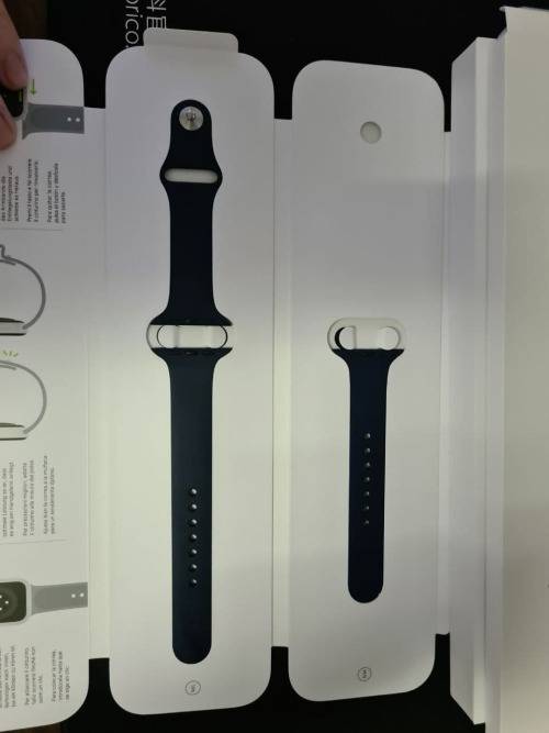 !! BARGIN !! Apple Watch Series 6 Navy Blue 44mm with Strap