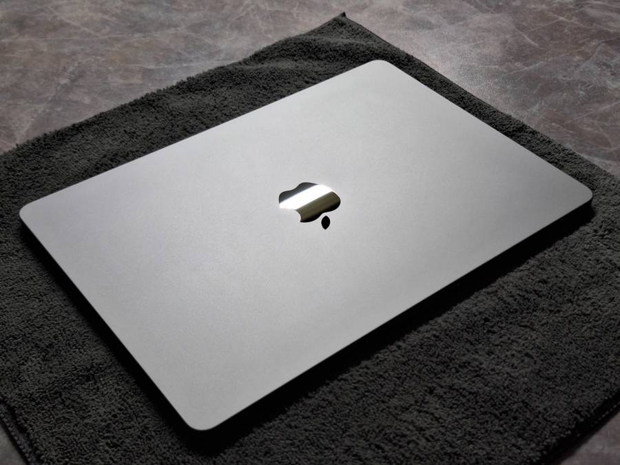 Macbook Air M2 512GB Space Grey 3 Year warrantee