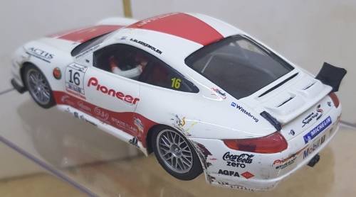 Ninco 1:32 Pioneer Porsche 997 No.16 Slot Car