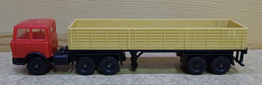 Lima #60 0803 HO Scale Fiat Truck with Builders Merchant Trailer