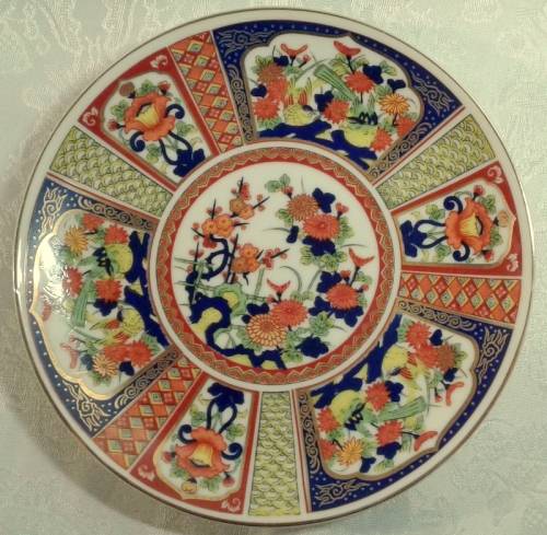 Beautiful oriental plate - Made in Japan