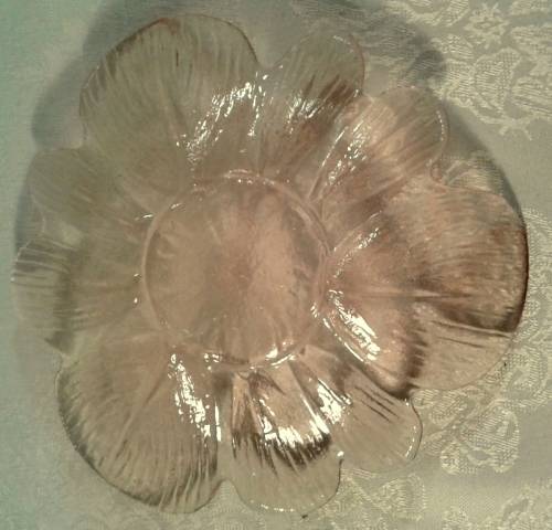 Lovely vintage glass display or snack bowl