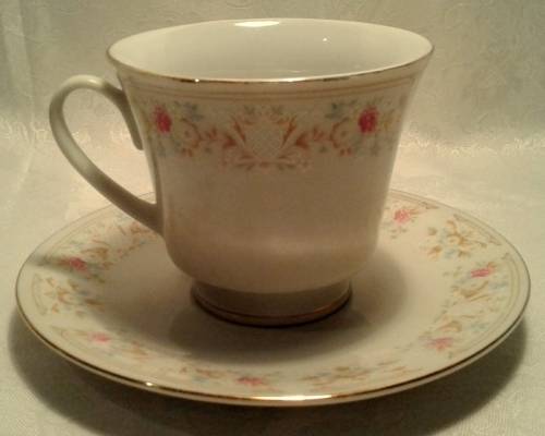 Vintage Albert Fine China, Made in China Duo