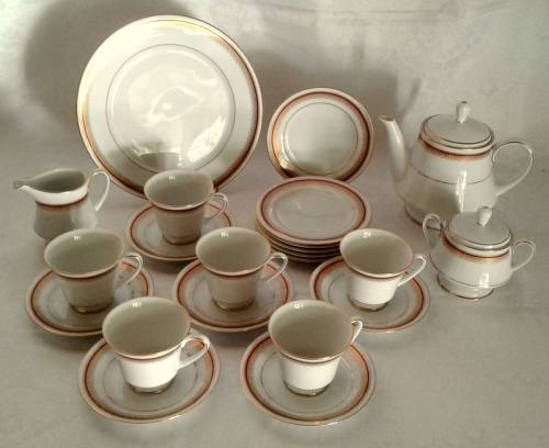 Magnificent NORITAKE Doral Maroon Tea Set