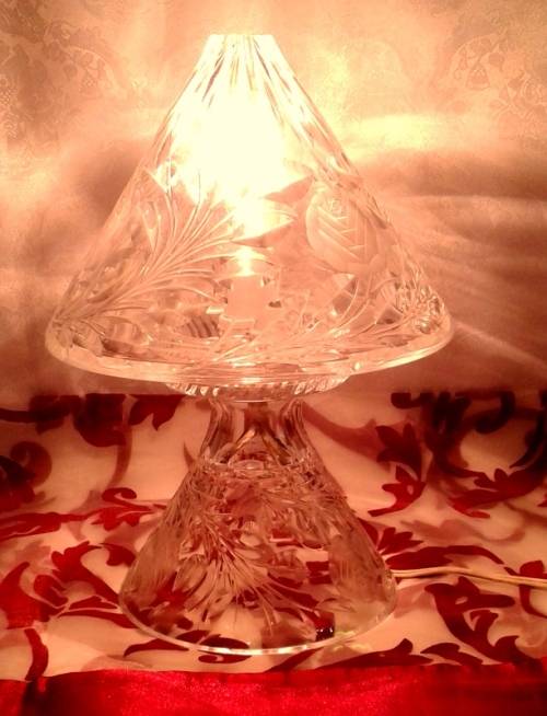 Magnificent Rose Cut Crystal Lamp (please read description)
