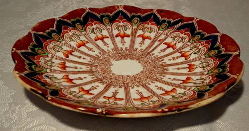 Stunning FUSCHIA saucer  Reg Number  490293