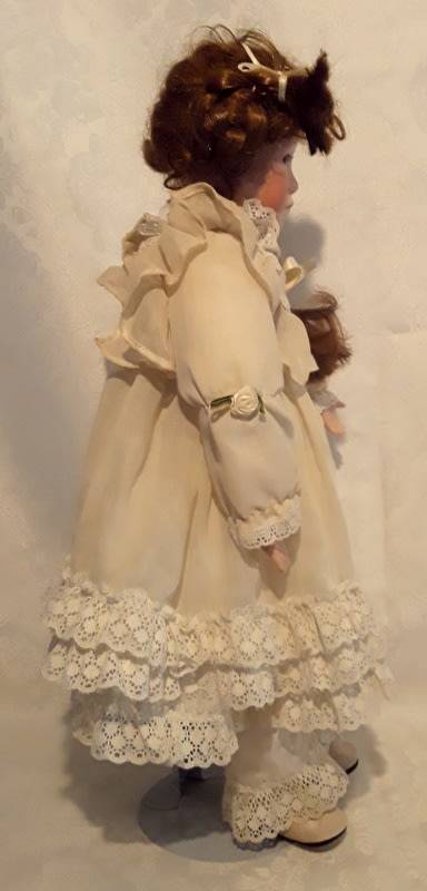 Vintage Collectable Dynasty Porcelain Doll