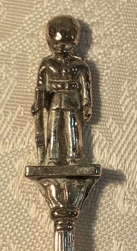 Collectable Silver Jubilee set of teaspoons Exquisite. E.T.Ltd