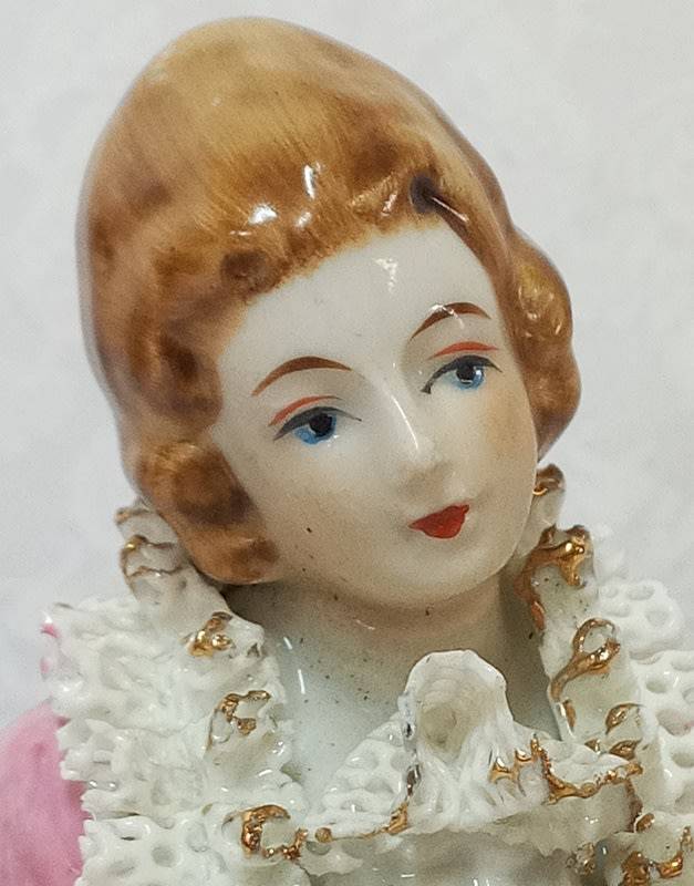 Stunning Victorian style Gentlemen Figurine