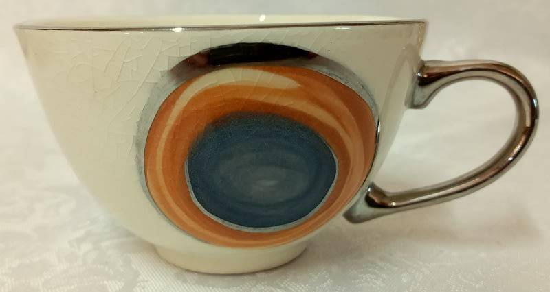 PotLIZ Hand Thrown, collectible ceramic pottery cups and saucers (six)