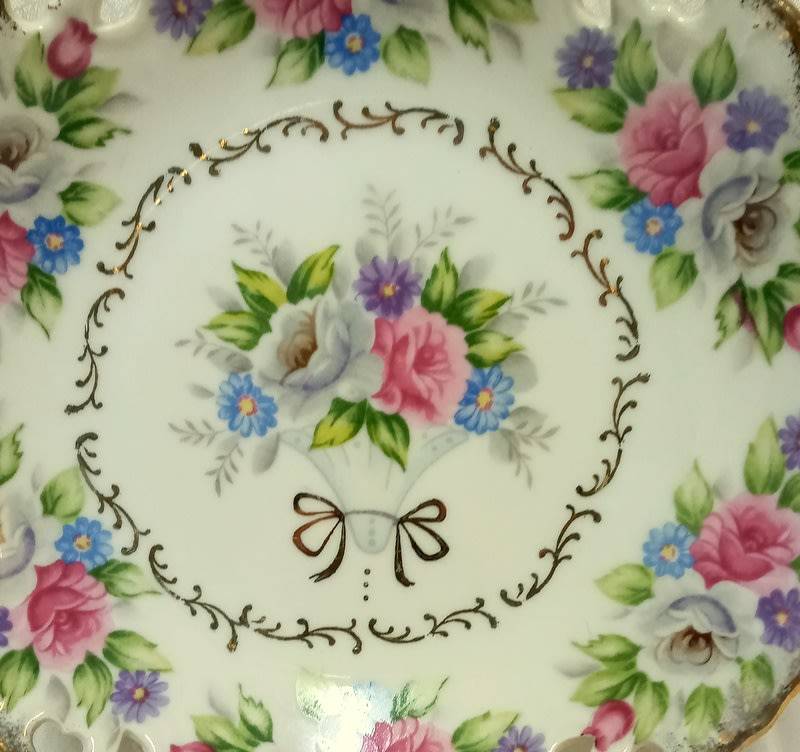 Vintage handled plate by Bouquet by Shafford 3178
