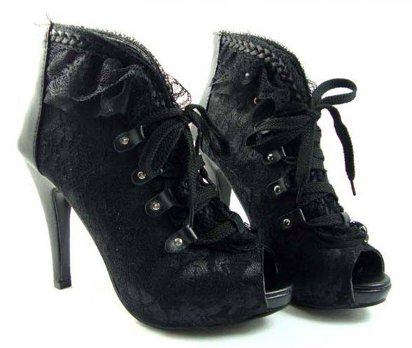 !!NEW!! Lovely Lace Peep Toe Shoe ( Size 2.5 - 6 )