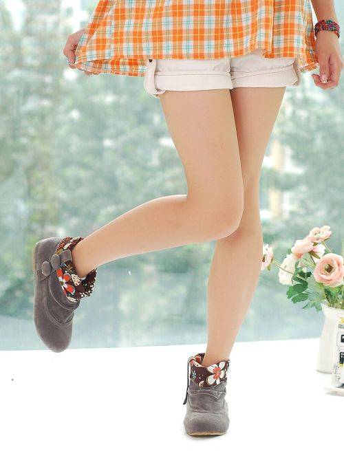 !!!NEW!!! Cute Short Flat Booties in Grey Suede Size 7