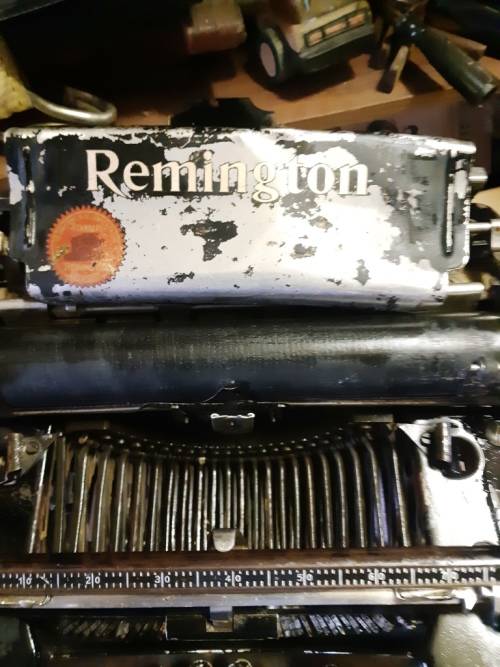 Antique 1914 Remmington 10 Standard black metal Typewriter-Serial no RE 05008