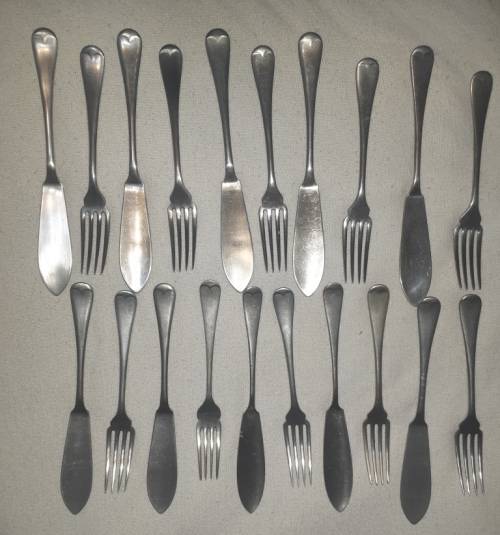 20 Piece good quality ` Silvawyte` Nickle Silver-Made in England-Fish knives and forks