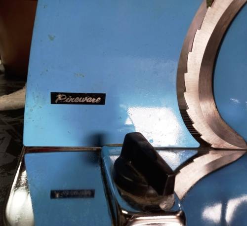 Nice Vintage Blue Pineware Bread Slicer -In working/good order