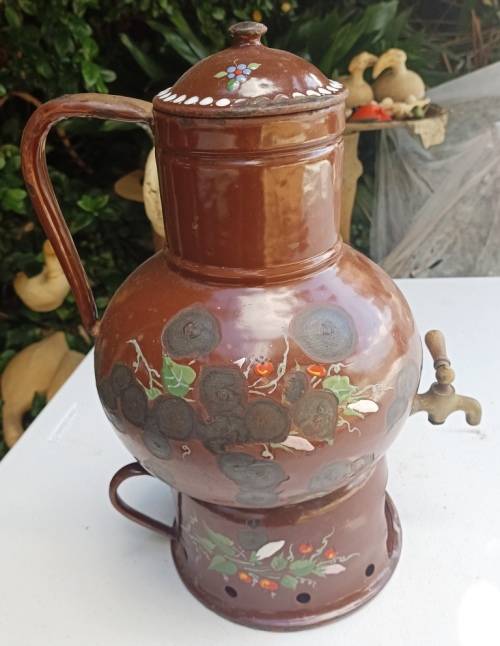 Big 3 piece Antique brown Enamel Coffee Confoor with lots of charachter-no holes