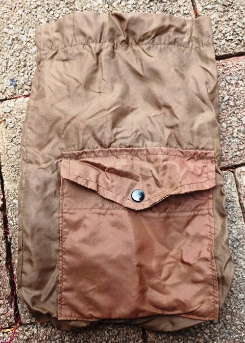 Old SADF Army Nylon Toiletry  bag from the  60`s in good condition