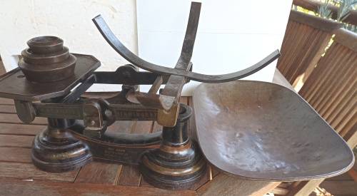 Wow!! - Vintage W&T Avery Birmingham-to weigh 28 lbs scale with 2lbs,1 lb & 8oz weights-complete