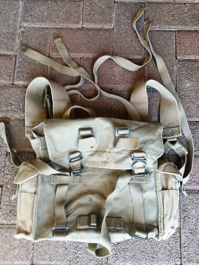 Border War period Green Patrol pouches