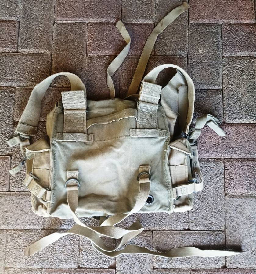 Border War period Green Patrol pouches