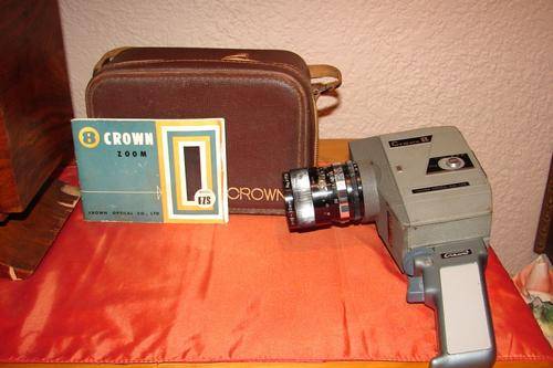 Crown Vintage Model 8 E25 (1960`s) Movie Camera in Lather case and instruction Manual
